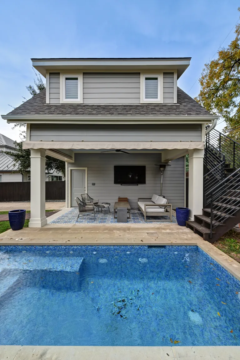 Bryker Woods Garage Apartment